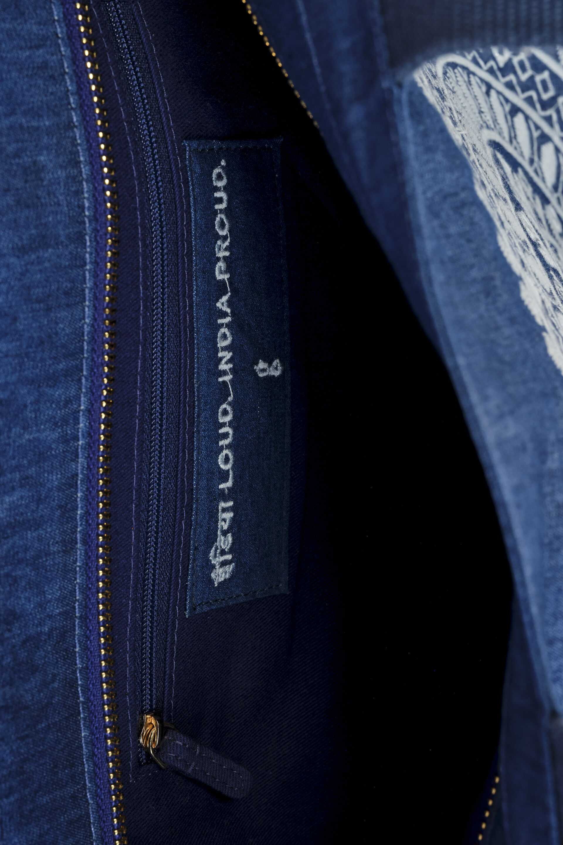 Indigo Printed Reversible Jhola Bag, , image 4